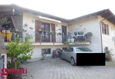 Casa Indipendente a Montà