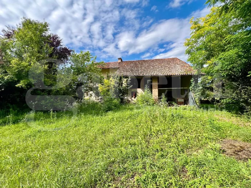 Rustico/Casale in vendita a Piozzo - foto 1