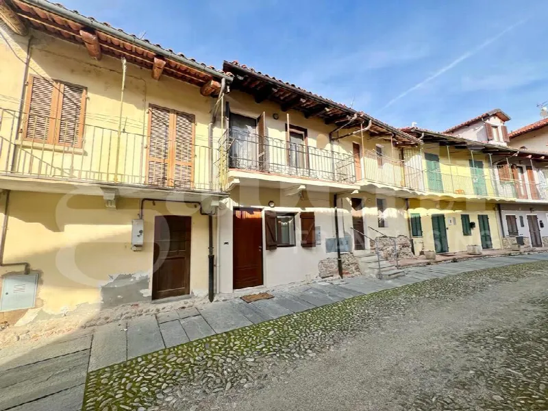 Casa Indipendente in vendita a Bra - foto 1