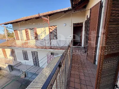 Appartamento a Grinzane Cavour
