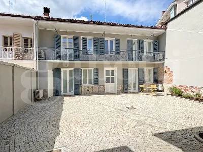 Casa Indipendente in vendita a Bra - foto 1