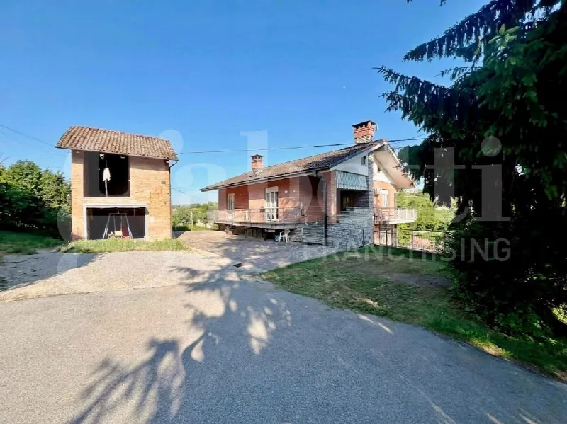 Casa Indipendente in vendita a La Morra - foto 1