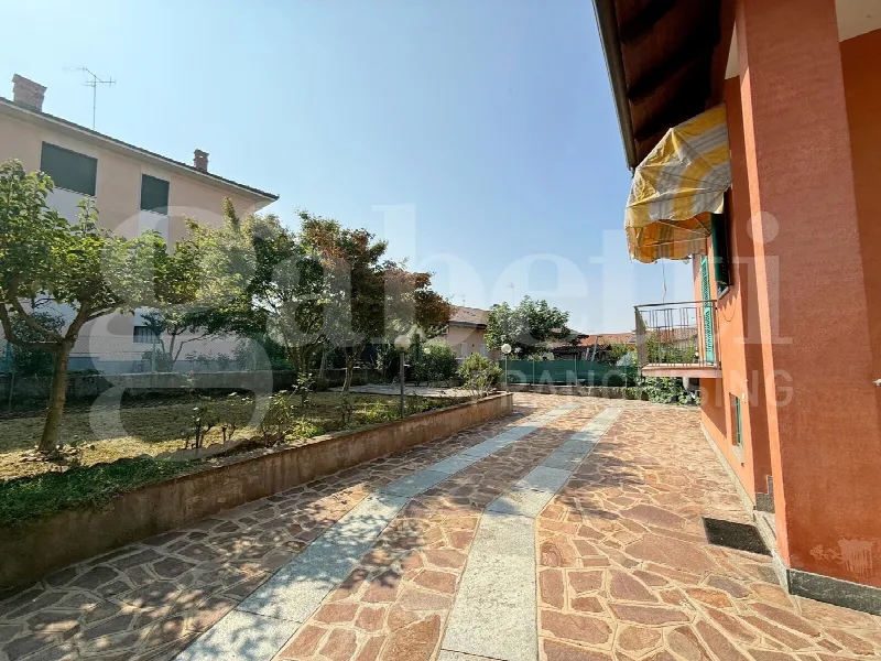 Casa Indipendente in vendita a Bra - foto 5