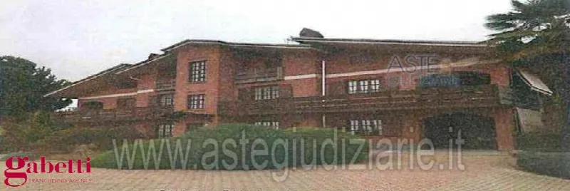 Palazzo/Stabile in vendita a Monteu Roero - foto 1