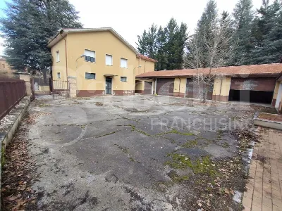 Palazzo/Stabile in vendita a Tagliacozzo - foto 1