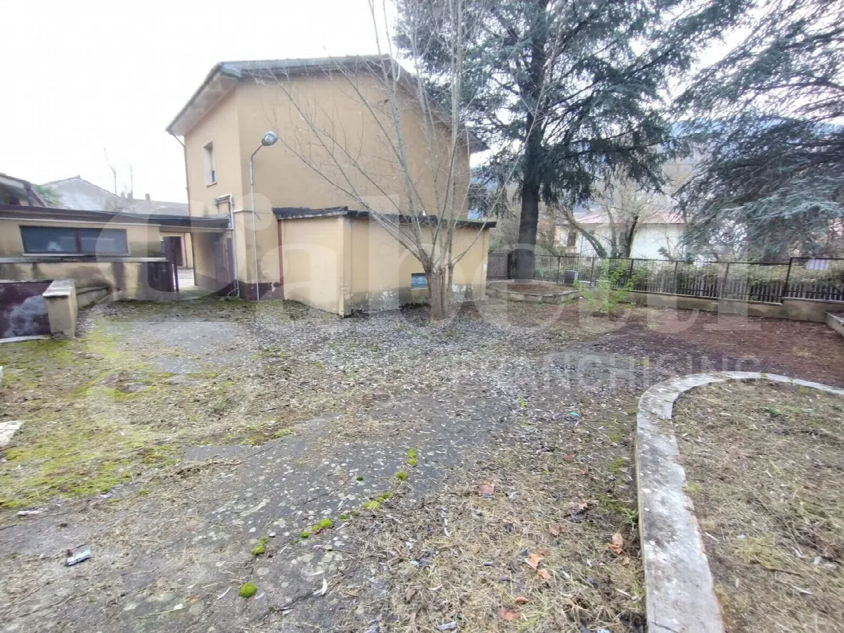 Palazzo/Stabile in vendita a Tagliacozzo - foto 3