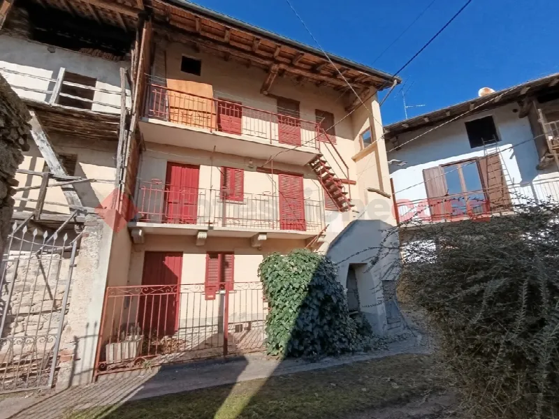 Rustico/Casale in vendita a Invorio - foto 2
