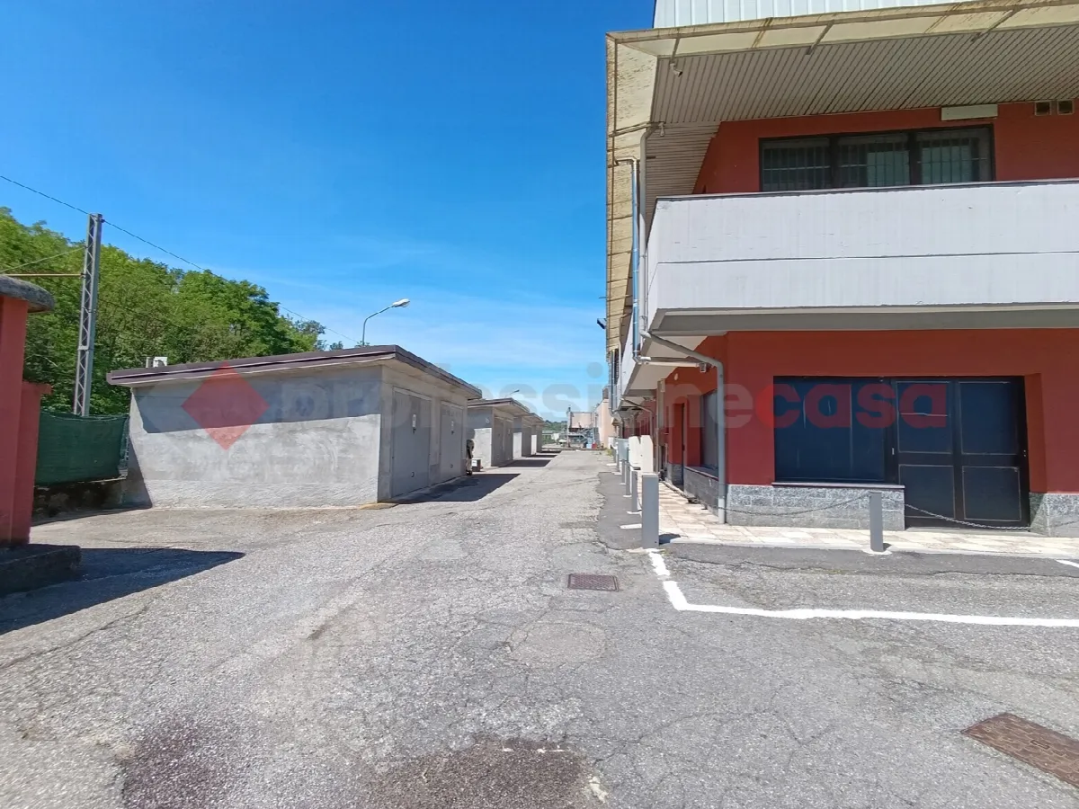Palazzo/Stabile in vendita a Castelletto sopra Ticino - foto 4