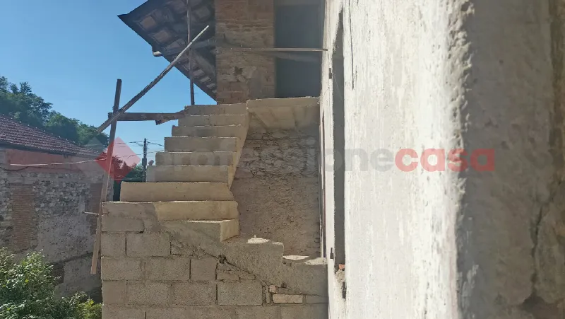 Rustico/Casale in vendita a Borgomanero - foto 10