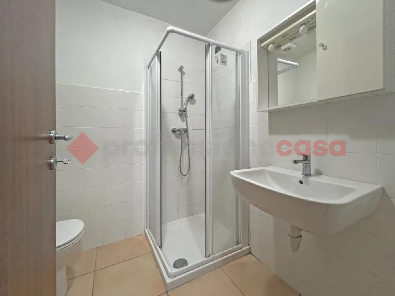 Casa Indipendente in vendita a Arona - foto 10