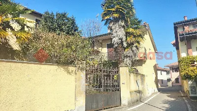 Casa Indipendente in vendita a Agrate Cont... - foto 1
