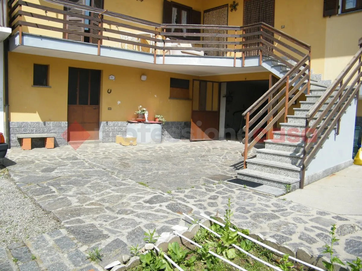 Casa Indipendente in vendita a Bogogno - foto 2