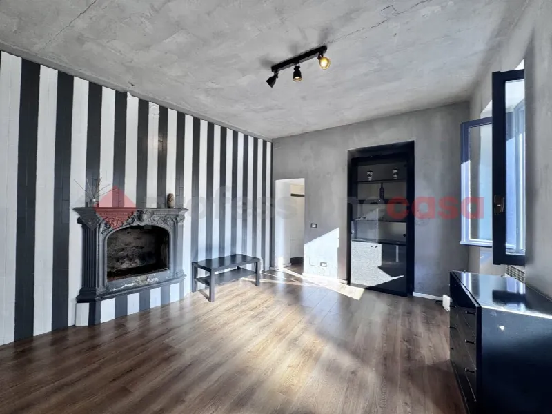 Casa Indipendente in vendita a Arona - foto 9