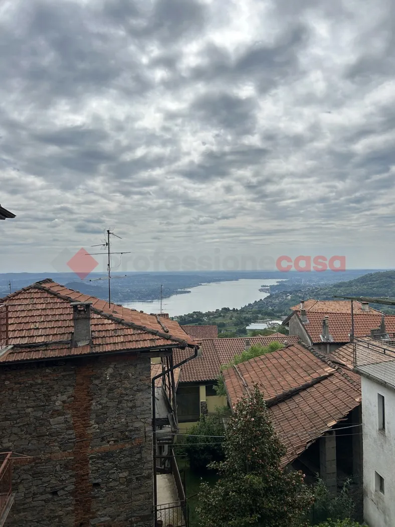 Appartamento in vendita a Nebbiuno - foto 1