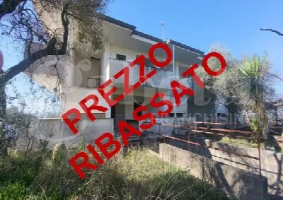 Palazzo/Stabile in vendita a Santi Cosma e... - foto 1