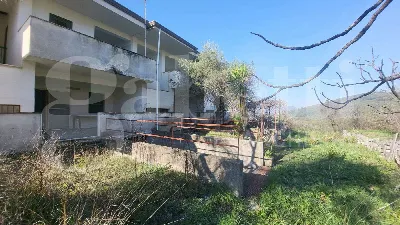 Palazzo/Stabile in vendita a Santi Cosma e... - foto 4