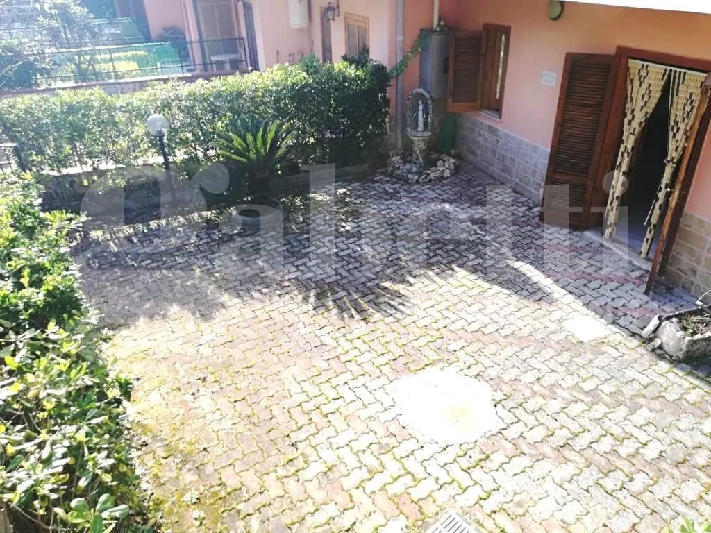 Villetta a schiera in vendita a Galluccio - foto 3
