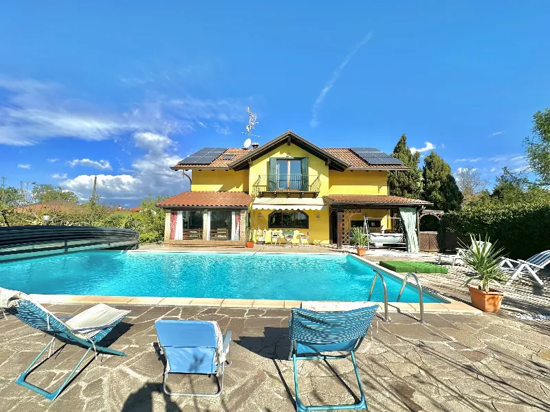 Villa in vendita a Agrate Conturbia - foto 1