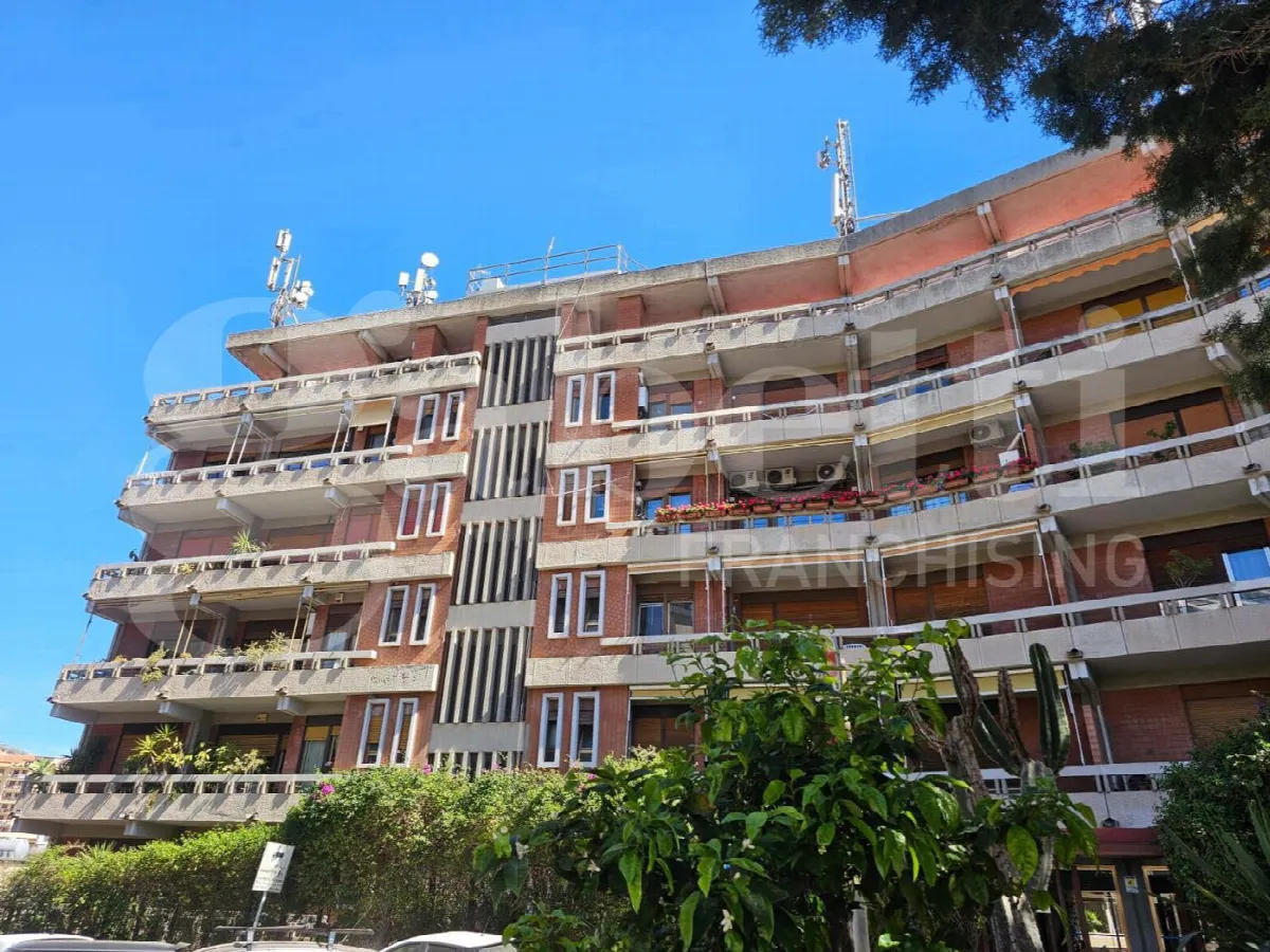 Appartamento in vendita a Messina, Centro - foto 2