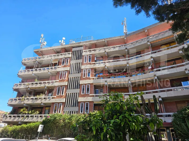 Appartamento in vendita a Messina, Centro - foto 2