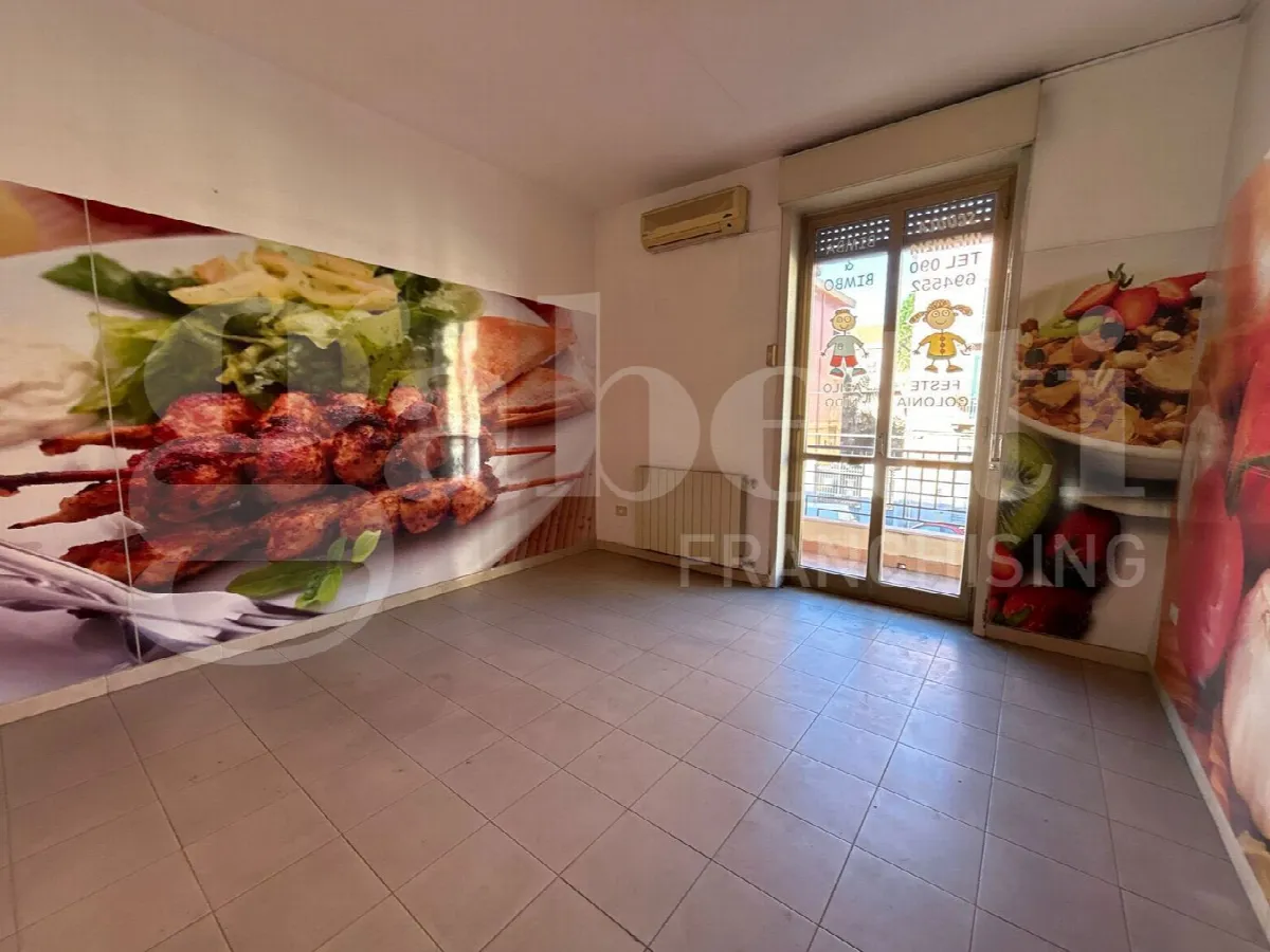 Appartamento in vendita a Messina, Provinciale, Quartiere Lombardo - foto 4