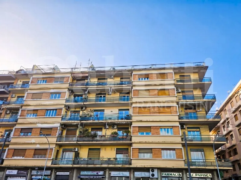 Appartamento in vendita a Messina, Centro - foto 2