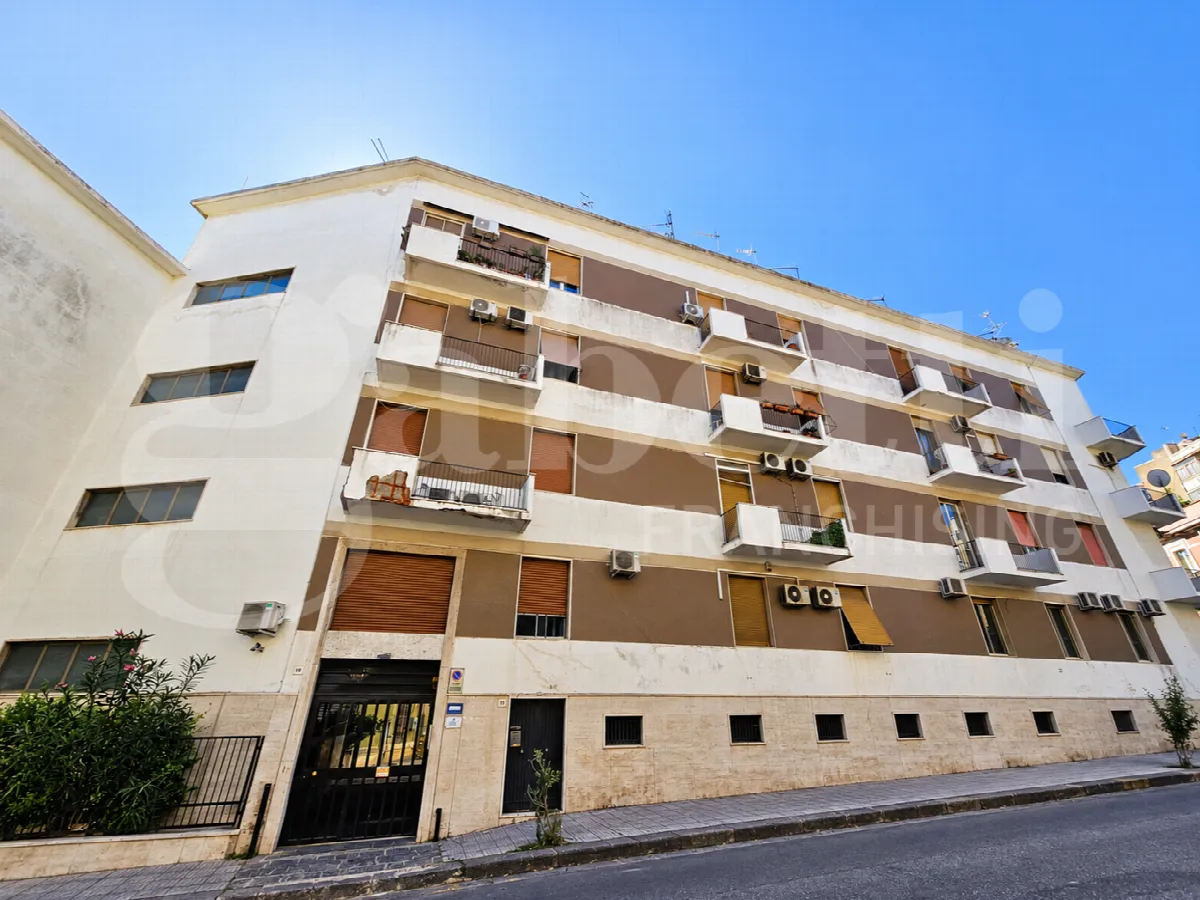 Appartamento in vendita a Messina, Centro - foto 2