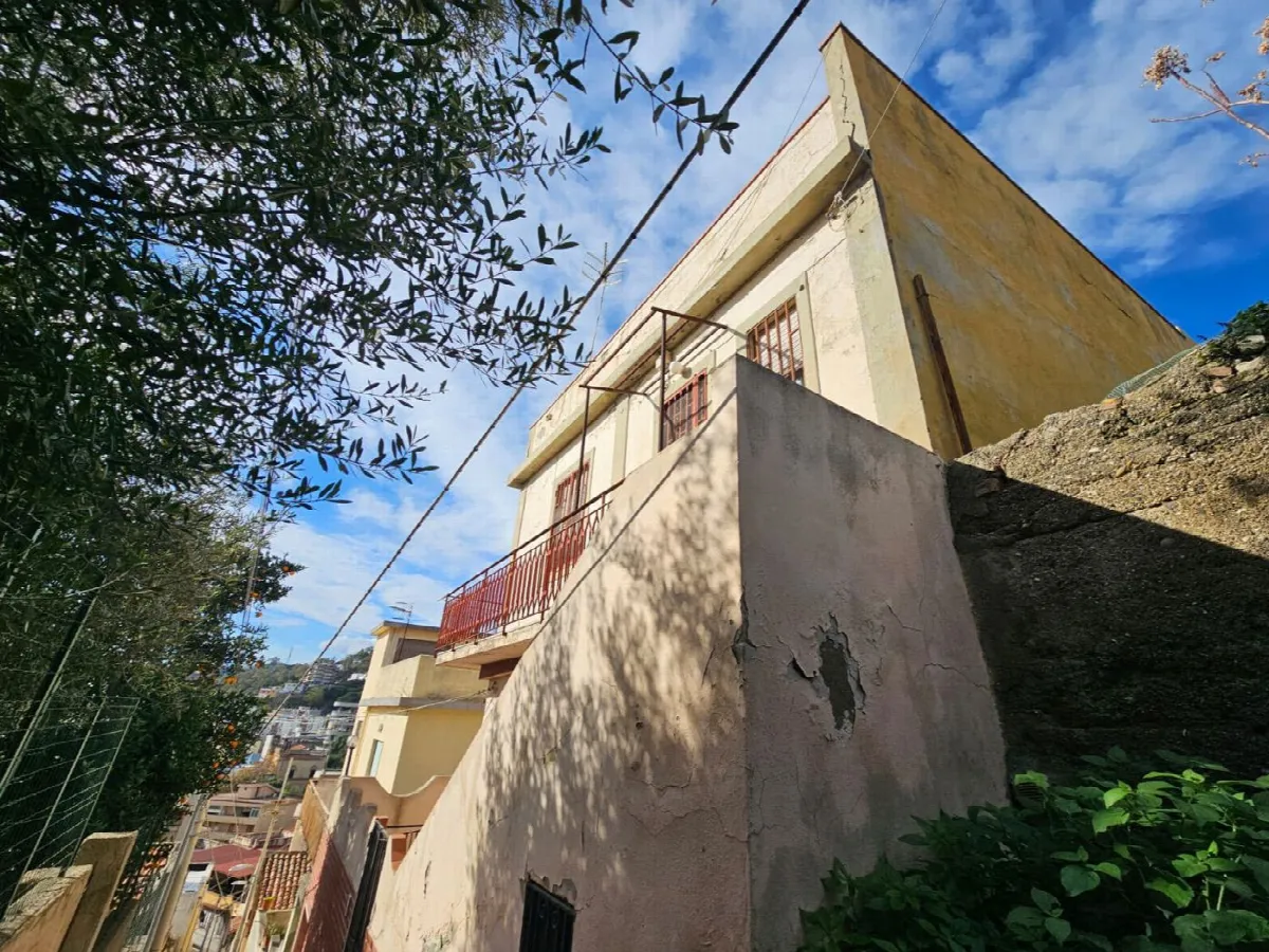 Casa Indipendente in vendita a Messina, Circumvallazione - foto 2