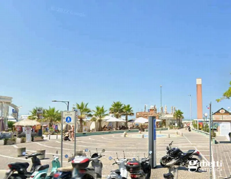 Palazzo/Stabile in vendita a Cattolica - foto 2