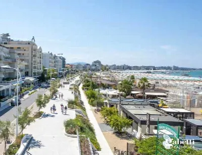 Palazzo/Stabile in vendita a Cattolica - foto 3
