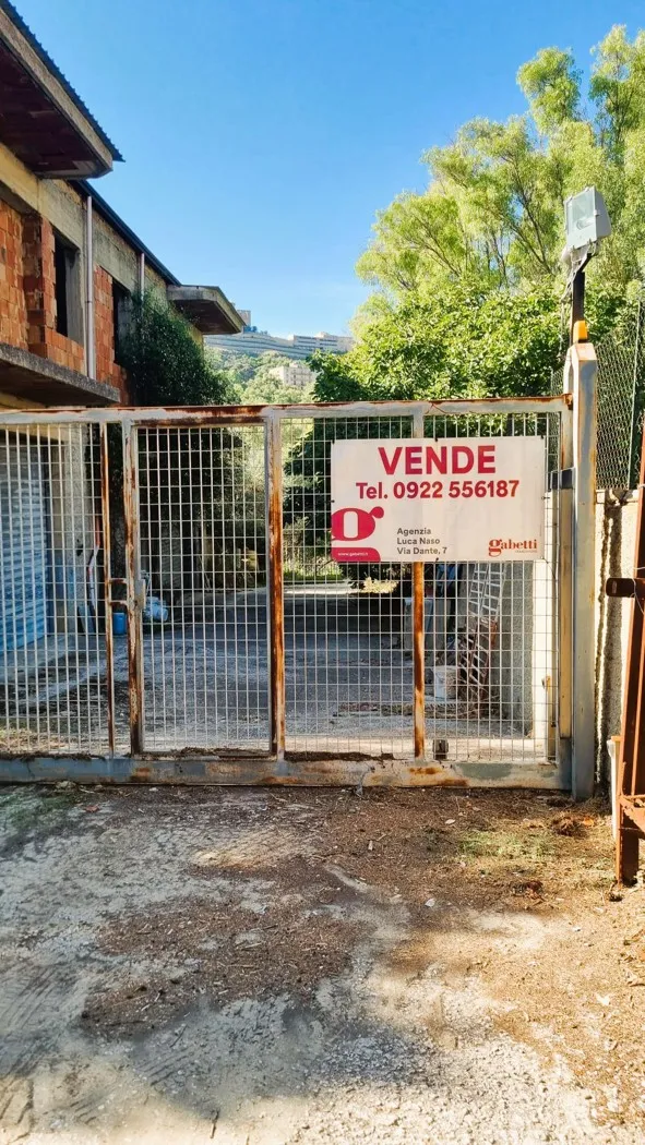 Palazzo/Stabile in vendita ad Agrigento, Serraferlicchio, Montaperto, Giardina Gallotti - foto 2
