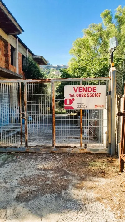 Palazzo/Stabile in vendita a Agrigento, Se... - foto 2