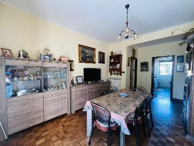 Appartamento in vendita a Napoli, Fuorigro... - foto 2