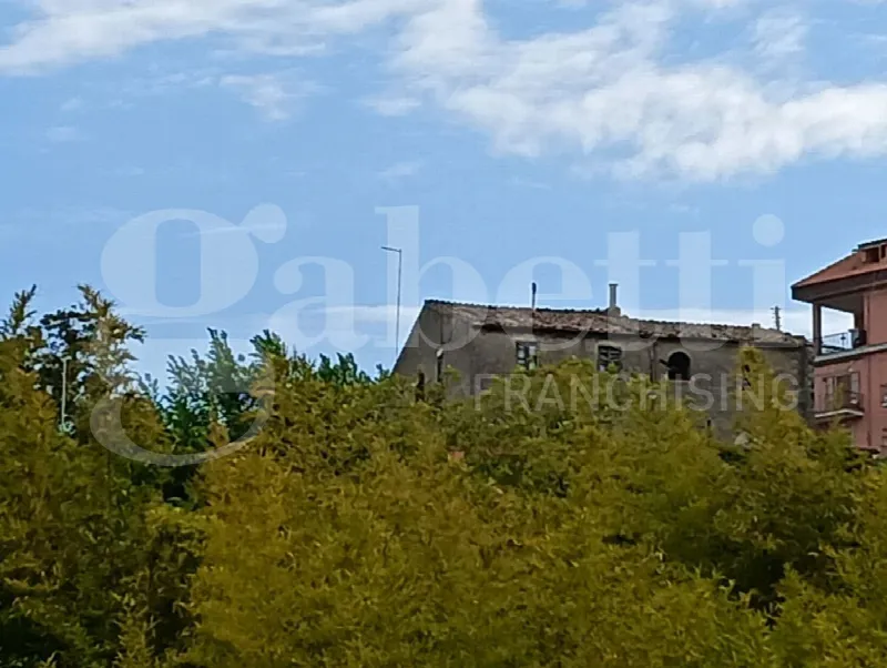Rustico/Casale in vendita a Marino - foto 1