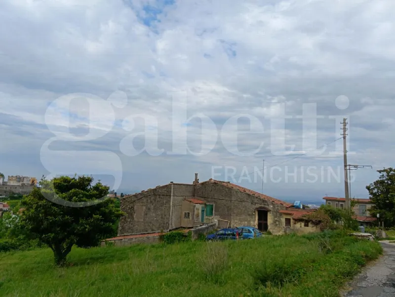 Rustico/Casale in vendita a Marino - foto 2