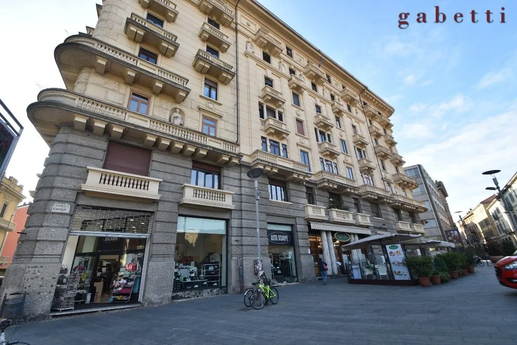 Appartamento in vendita a Novara, Centro - foto 2