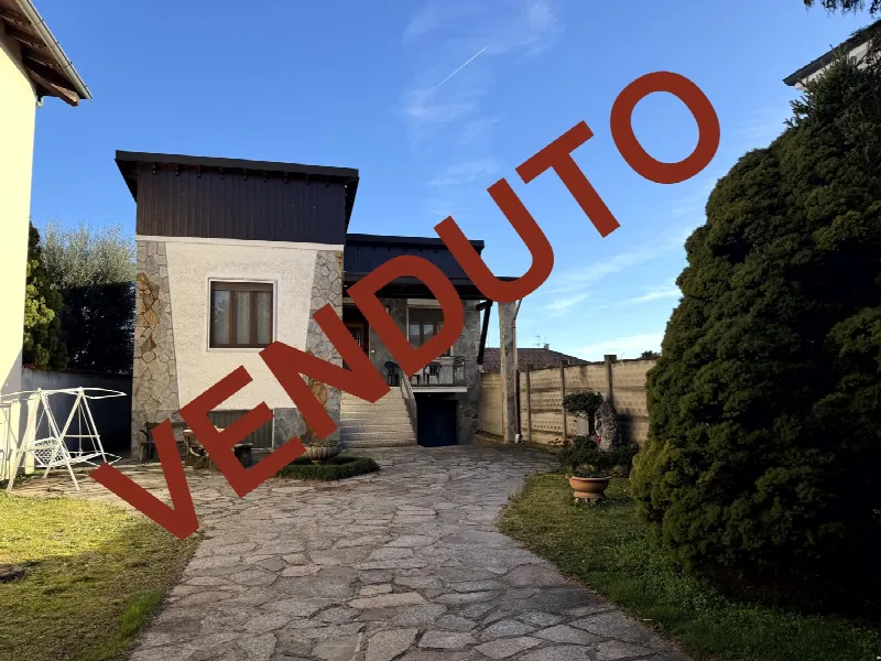 Villa in vendita a Mesero - foto 1