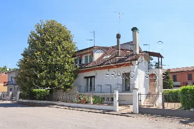Appartamento in vendita a Ferrara, Fuori m... - foto 1
