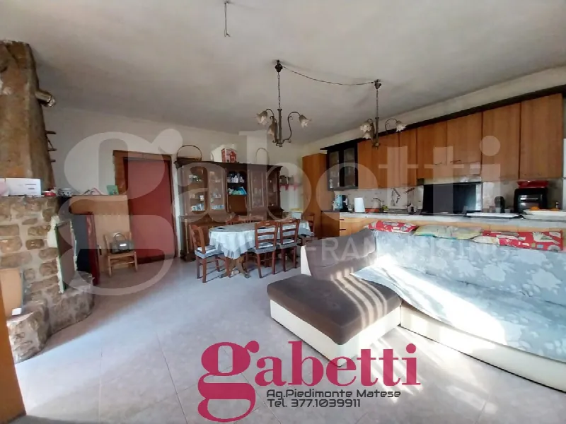 Casa Indipendente in vendita a Baia e Latina - foto 3