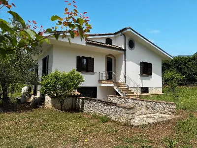 Villa a San Potito Sannitico