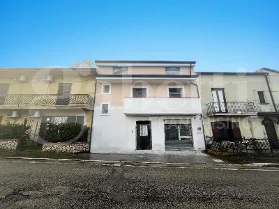 Casa Indipendente in vendita a Dragoni - foto 2
