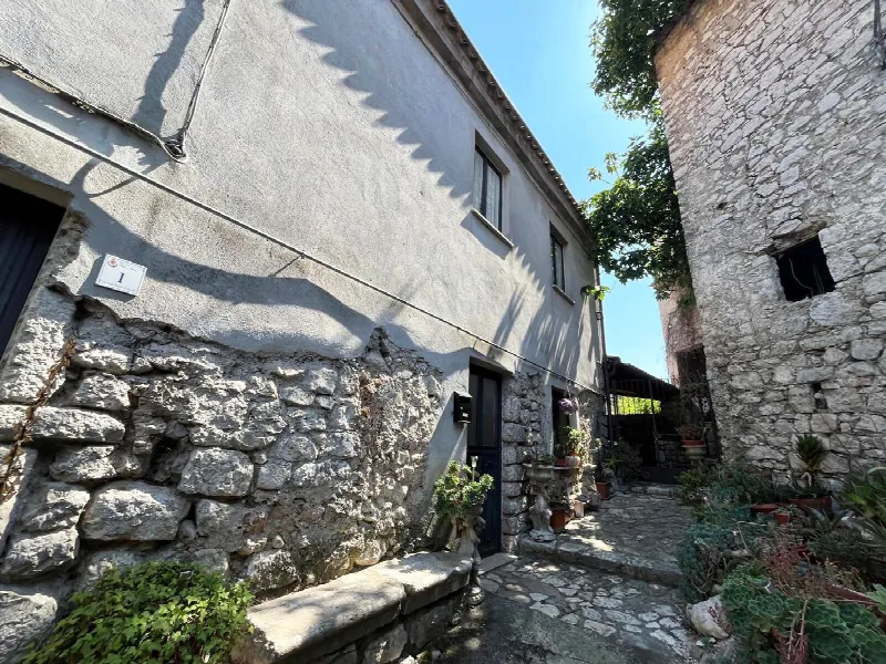 Casa Indipendente in vendita a Baia e Latina - foto 3