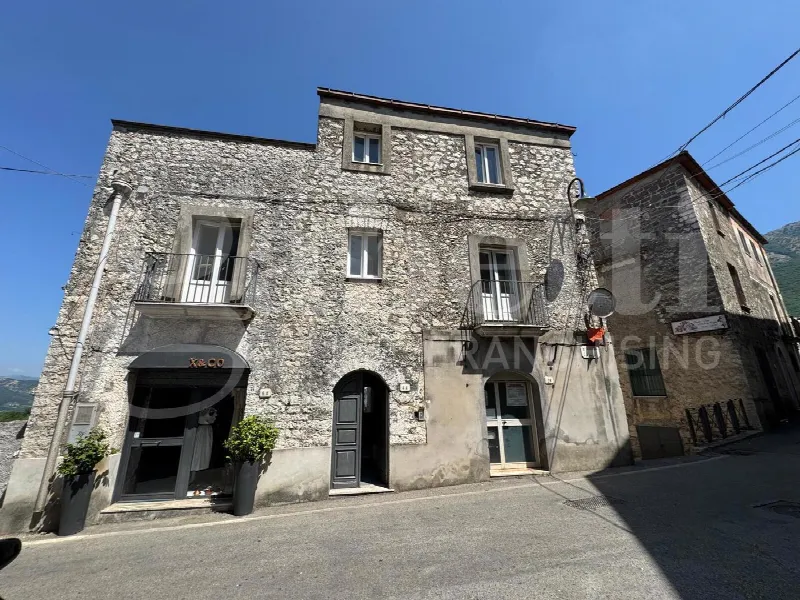 Palazzo/Stabile in vendita a Prata Sannita - foto 1