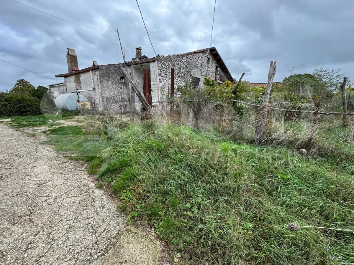 Casa Indipendente in vendita a Liberi - foto 2