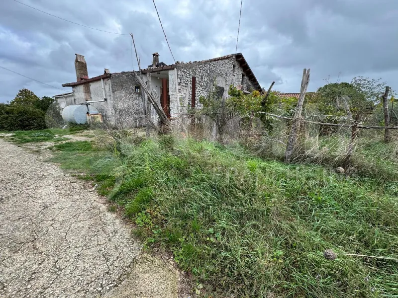 Casa Indipendente in vendita a Liberi - foto 2