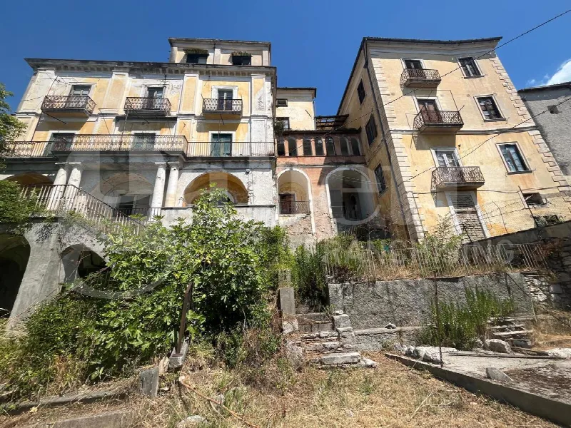 Palazzo/Stabile in vendita a Piedimonte Matese - foto 1