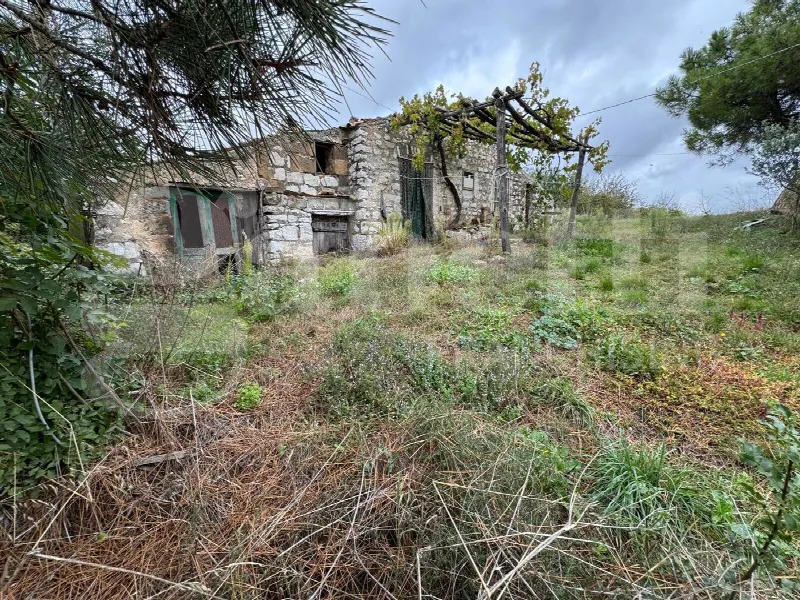 Rustico/Casale in vendita a Liberi - foto 1