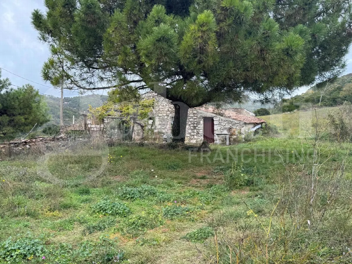 Rustico/Casale in vendita a Liberi - foto 3