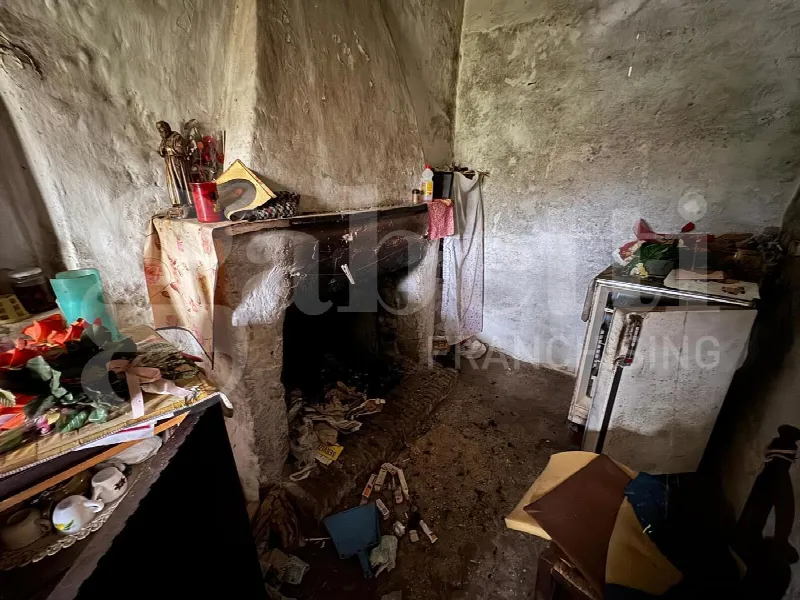 Rustico/Casale in vendita a Liberi - foto 6