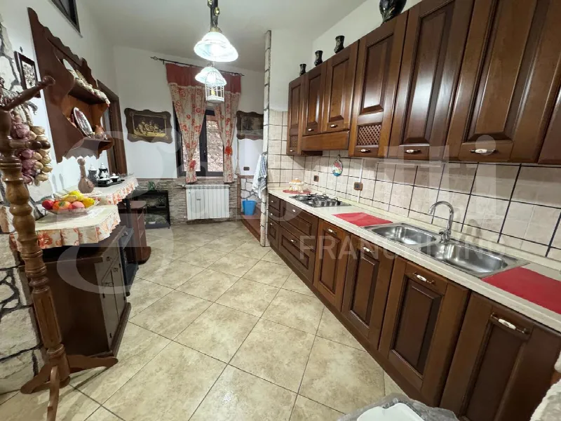 Casa Indipendente in vendita a Pratella - foto 3